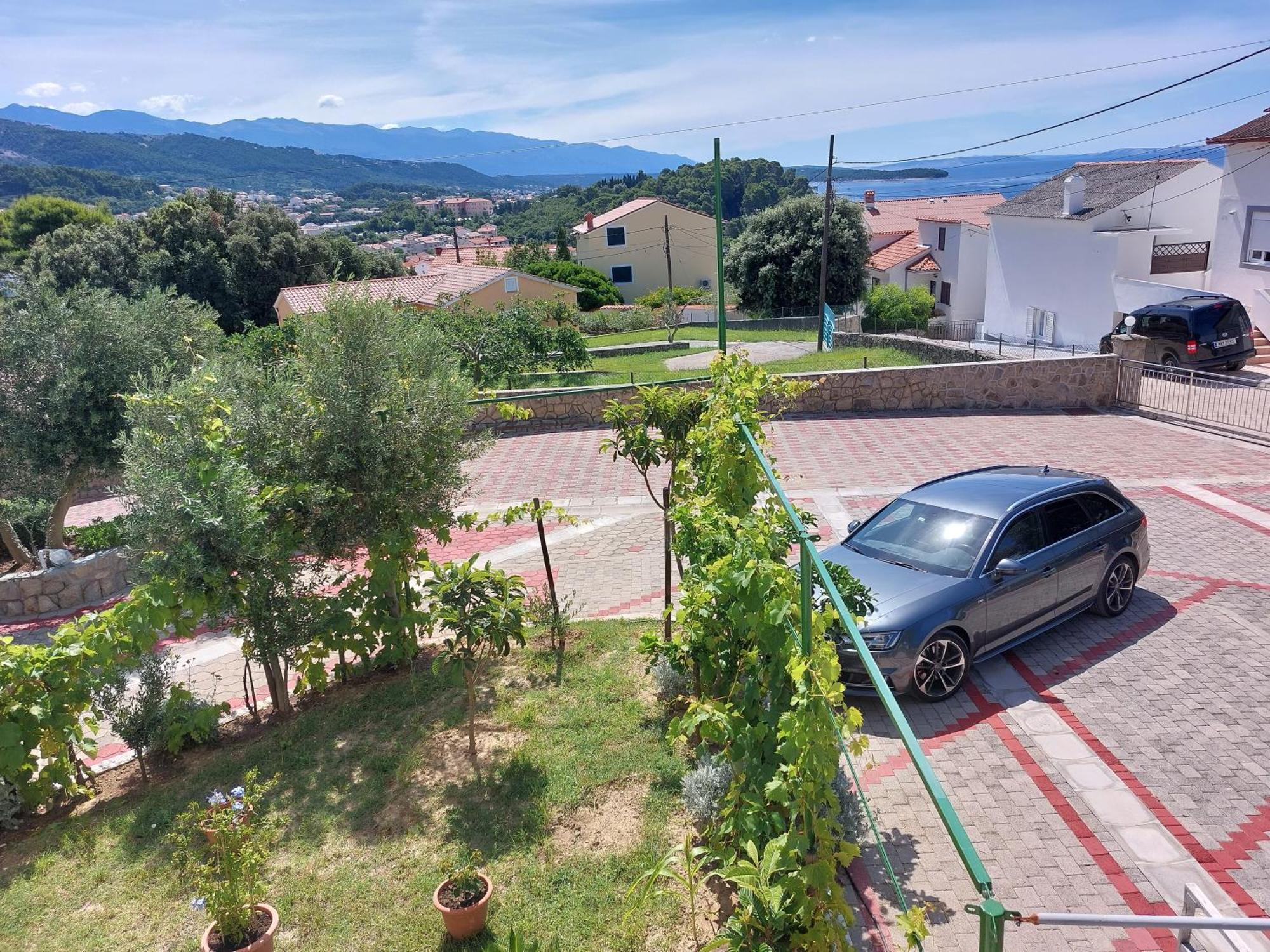 Apartments Mlacovic Rab Town Exterior foto
